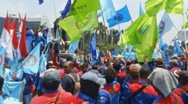 Ratusan buruh melakukan demo terkait revisi Upah Minimum Provinsi (UMP) DKI Jakarta tahun 2026 (Ist) : indonesiaonline