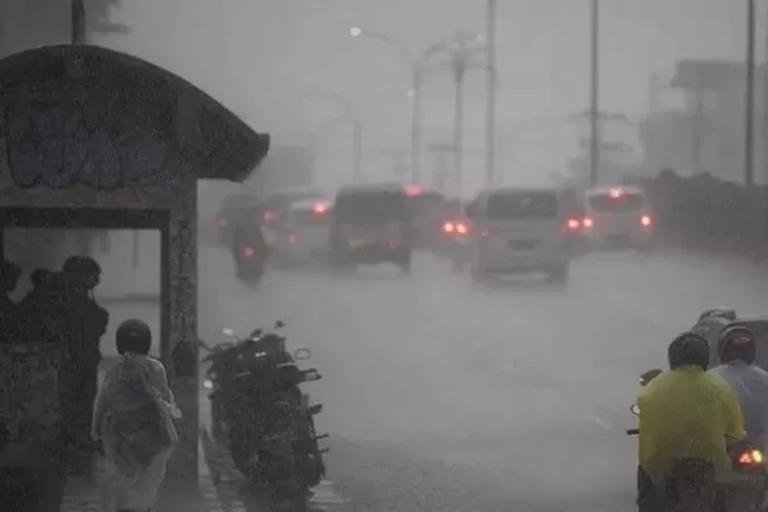 Ilustrasi cuaca ekstrem. (Dokumentasi Jawa Pos)