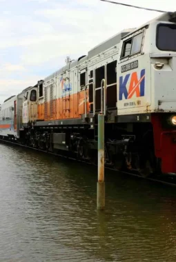 Jalur Pantura Masih Terkendala: KAI Batalkan 34 Perjalanan Kereta Api Per 19 Januari, Simak Daftar Lengkapnya