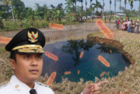 Air Sinkhole Lima Puluh Kota Mengandung Bakteri E-Coli Tinggi, Wagub Sumbar: Jangan Dikonsumsi! : AI Editing