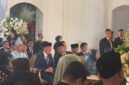 Presiden Prabowo Subianto dan Presiden ke-7 RI Jokow Widodo (Jokowi) menghadiri pernikahan Sekretaris Pribadi (Sespri) Agung Surahman dan Aulia Mahardiana Warsitoati
(Foto istimewa)
