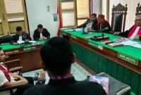 Amsal Christy Sitepu terdakwa kasus dugaan korupsi profil desa di Kabupaten Karo, menjalani sidang pembelaan, Rabu (4/3/26) di Pengadilan Tipikor Medan. (Istimewa axialnews.id)

