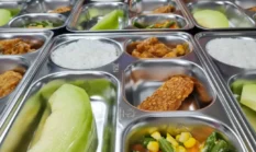 Tak Cuma Kenyang, Tapi Bergizi! Mendikdasmen Abdul Mu’ti Dorong Inovasi Menu Kreatif di Program Makan Gratis