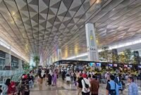 Antrean Panjang di Bandara Soekarno-Hatta Viral di Media Sosial, Penumpang Diminta Datang 3 Jam Sebelum Terbang (Foto upload.wikimedia.org)