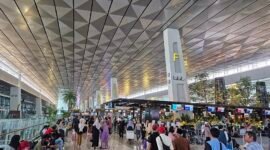 Antrean Panjang di Bandara Soekarno-Hatta Viral di Media Sosial, Penumpang Diminta Datang 3 Jam Sebelum Terbang (Foto upload.wikimedia.org)