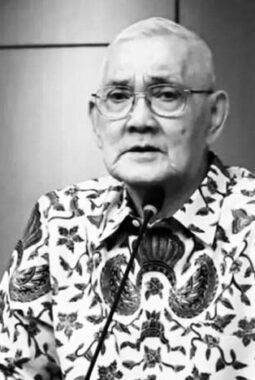 Indonesia Berduka, Mantan Wakil Presiden RI Try Sutrisno Dilaporkan Wafat di Jakarta