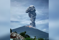 Marapi Erupsi Dini Hari, Aktivitas Vulkanik Masih Tinggi – Radius Aman Tetap 3 Km dari Kawah Verbeek