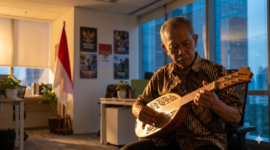 Ilustrasi Musik Panting sebagai Warisan Budaya di Jakarta, Cegah Klaim Pihak Asing. (Foto AI)