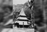 Foto: Sebuah Surau di Baso, Luhak Agam, estimasi tahun 1918 (KITLV)