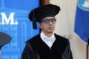 Foto: Zainal Arifin Mochtar saat pengukuhan guru besar (Dok. Instagram @zainalarifinmochtar)