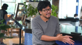 Tangkapan layar Ferry Irwandi dalam channel YouTube Rhenald Khasali