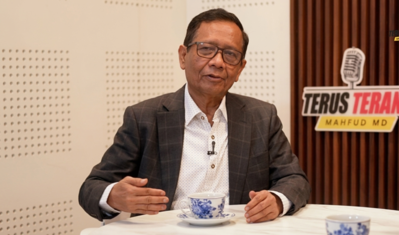 Tangkapan layar Mahfud MD dalam channel YouTube Mahfud MD Official, program Terus Terang, diunggah pada 23 Juni 2026