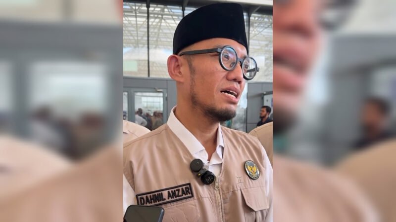 Foto: Wakil Menteri Haji (Wamenhaj), Dahnil Anzar Simajuntak saat diwawancarai
