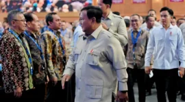 Foto: Prabowo Subianto dan rombongan tiba di Jakarta Convention Center (JCC), Senayan, Jakarta, Jumat (26/6/2026), pada acara Konvensi Sains, Teknologi, dan Industri Indonesia (Dok. wapresri.go.id)