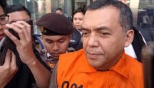 Dok. Silmy Karim saat menggunakan rompi tahanan KPK