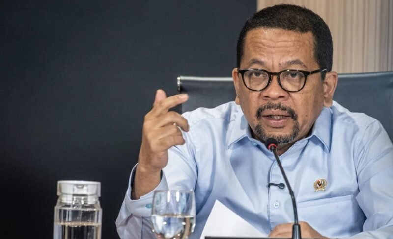 Foto: Kepala Staf Kepresidenan (KSP) Muhammad Qodari memberikan keterengan pers di Gedung Bina Graha, Kompleks Istana Kepresidenan, Jakarta, Rabu (15/4/2026) (Dok. Bayu Pratama, ANTARA)