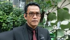 Foto: Refly Harun saat diwawancarai KOMPAS TV di Polda Metro Jaya, Jum'at 19 Juni 2026