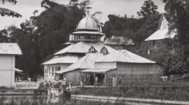 Sebuah Surau di Minangkabau (KITLV)
