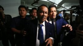 Foto: Hotman Paris Hutapea tengah menyambangi Gedung Jaksa Agung Muda Tindak Pidana Khusus (Jampidsus) Kejaksaan Agung, Jakarta, pada Jumat (17/7/2026).