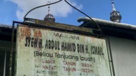 Foto: Plang atau Penanda Makam Syekh Abdul Hamid