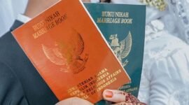 Foto: Buku Nikah (SHUTTERSTOCK)