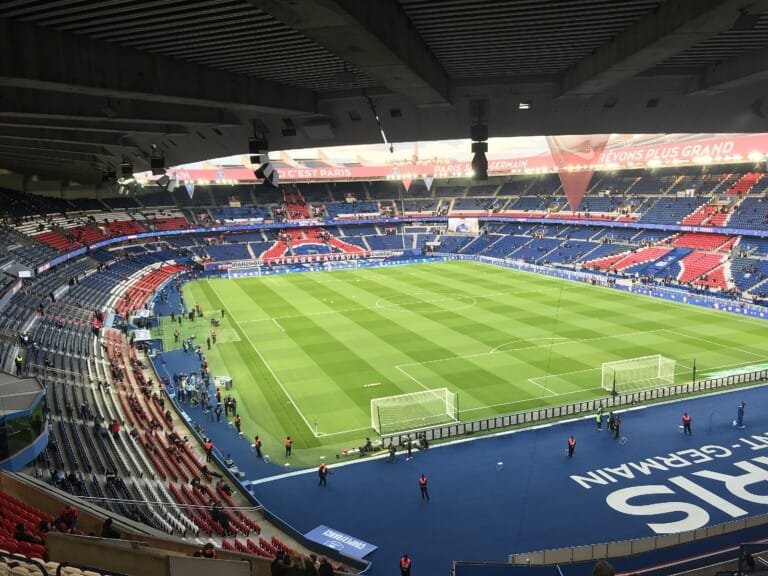 Foto: Stadion Parc des Princes di Paris (franceguide.info)