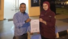 Foto: Penyerahan dokumen dan bukti kepada tim penyidik Polda Sumbar