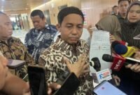 Foto: Raja Juli Antoni saat memberikan klarifikasi (Dok.Adhfar Aulia Syuhada/detikcom)