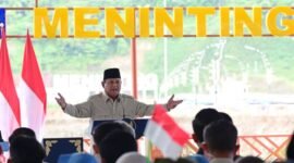 Foto: Prabowo Subianto dalam menyampaikan sambutannya saat meresmikan pembangunan lima bendungan yang tersebar di sejumlah wilayah di Indonesia, di Bendungan Meninting, Kabupaten Lombok Barat, Provinsi Nusa Tenggara Barat (NTB), pada Jumat, 10 Juli 2026. (Dok. BPMI Setpres/Muchlis Jr)
