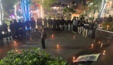 Foto: Aksi Simbolik yang Dilakukan oleh Mahasiswa Beberapa Kampus di Bukittinggi, Didepan Patung Bung Hatta, Senin 1 Agustus 2026 (Dok. Argumen Rakyat)