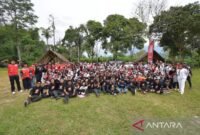 Ratusan Peserta Ikuti Merdeka Trekking Festival Bukittinggi. (Foto: Dok. ANTARA)