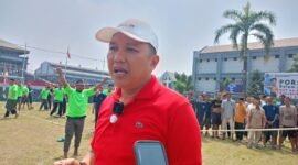 Kepala Lapas Kelas I Cipinang Syarpani membuka acara perlombaan bagi warga binaan dan petugas pemasyarakatan dalam rangka memeriahkan HUT ke-81 RI di Lapas Kelas I Cipinang, Jakarta Timur, Jumat (14/8/2026). (Foto: ANTARA/Siti Nurhaliza)