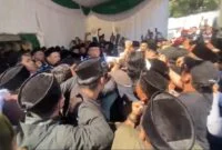 Muktamar ke-35 NU Ricuh, Pendukung Gus Yusuf Dobrak Barikade. (Foto: iNews.id)