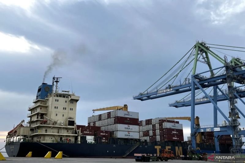 KADI Mulai Penyelidikan Antidumping Produk Impor SAP Asal China. (Foto: Dok. ANTARA)