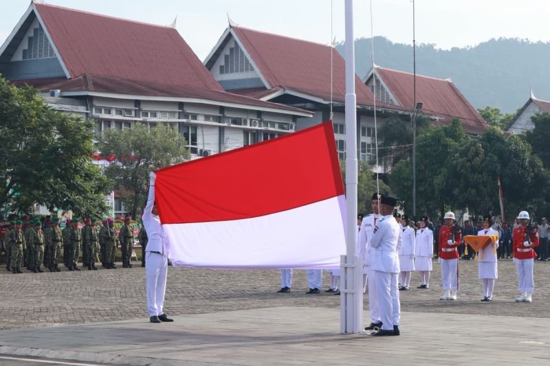 Kezio, Paskibraka Pengibar Bendera HUT RI di Padang. (Foto: Dok. ANTARA)