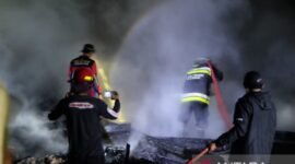 Kebakaran Hanguskan Empat Rumah di Agam, Belasan Mengungsi. (Foto: Dok. ANTARA)