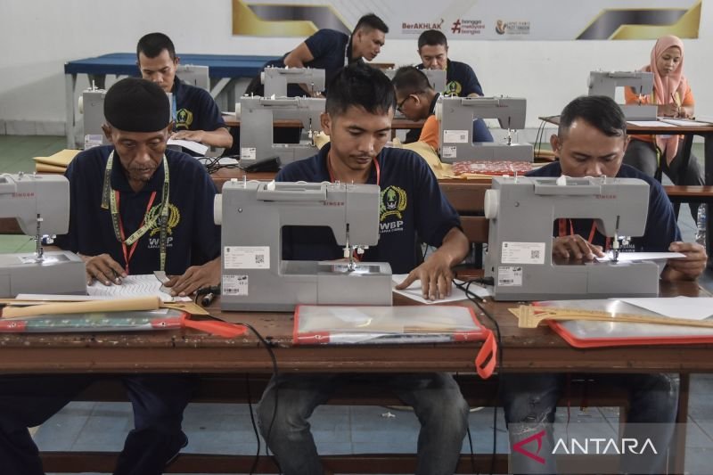 Celios Soroti Konsistensi Aturan Ketenagakerjaan di RUU. (Foto: Dok. ANTARA)