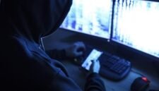 Malware Mantax Otax Asal Indonesia Intip Chat WhatsApp. (Foto: CNN Indonesia)