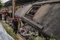 <p>KNKT Beberkan Enam Faktor Pemicu Tabrakan KA di Bekasi Timur. (Foto: CNN Indonesia)</p>
