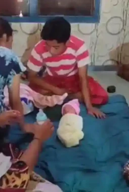 Bayi Perempuan Ditemukan Tergeletak di Pemakaman Bangkalan