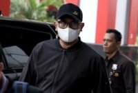 KPK Tetapkan Tersangka OTT Bupati Klaten, Sita Rp1,9 Miliar. (Foto: CNN Indonesia)
