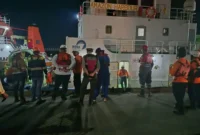 Kapal MV Khatulistiwa 8 Tenggelam di Tuban, 17 Kru Selamat. (Foto: Tribunnews/Kemenhub)