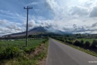 Status Gunung Sinabung Turun dari Siaga Jadi Waspada. (Foto: Wikimedia Commons)