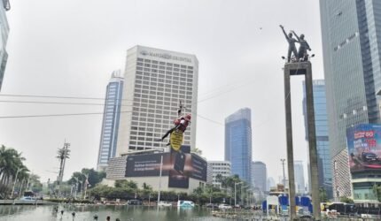 Polda Metro Pulangkan 6 Aktivis Greenpeace dari Bundaran HI