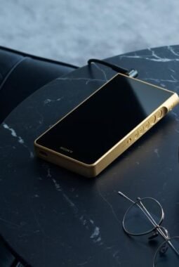 Sony Rilis Walkman Emas Terbaru, Tepis Rumor Disuntik Mati