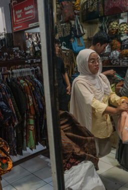 Cara UMKM Menarik Pembeli Lewat Live Streaming