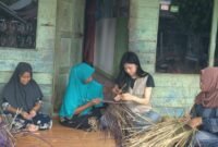 Rumput Purun Rawa Kalimantan Naik Kelas Jadi Produk. (Foto: iNews.id)