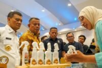 <p>KUR dan UMi di Sultra Capai Rp3,77 Triliun per September. (Foto: ANTARA/La Ode Muh Deden Saputra)</p>
