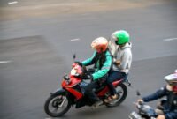 <p>Perpres 27/2026 Terbit, Aturan Ojol hingga Kurir. (Foto: Wikimedia Commons/CC BY-SA 4.0)</p>