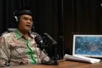 Henry Wanto Datuak Mangkuto Marajo dalam Podcast Kusieh Bendir. (Foto: Dok. Podcast Kusieh Bendir)
